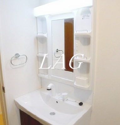 洗面設備　洗面台です。