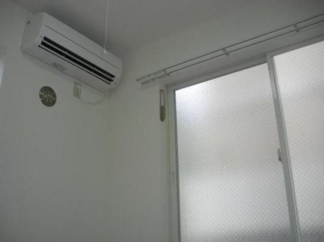 居室・リビング　室内