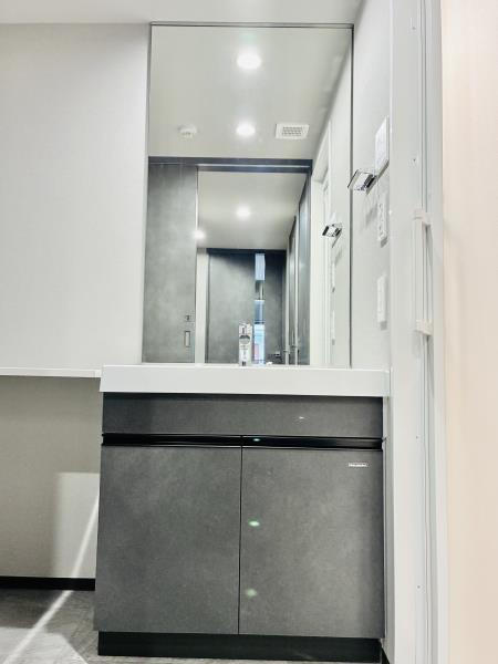 洗面設備　脱衣スペースもあります