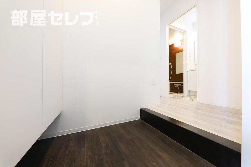 玄関　玄関回りもスッキリしてます