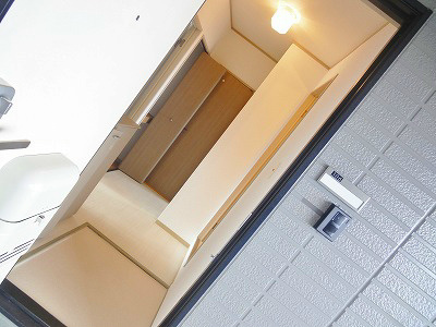 玄関　大きな玄関になります。