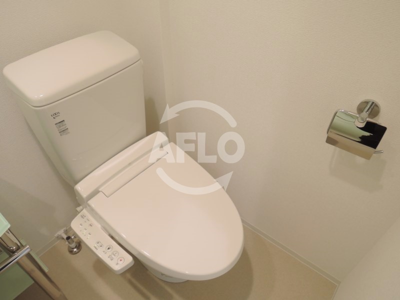 トイレ　ラシュレエグゼ天王寺　温水洗浄便座