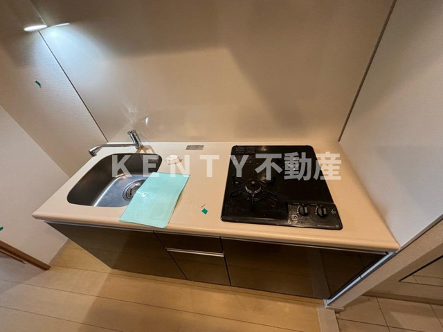 キッチン　コンパクトなキッチンで掃除もラクラク