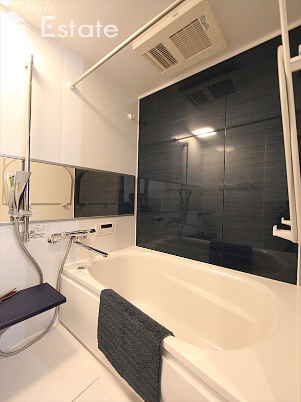 バス・シャワールーム　バスルーム