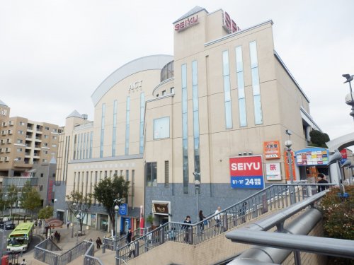 スーパー　西友 成増店（スーパー）まで742m