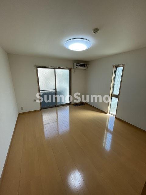 居室・リビング　ゆったりとした居間です