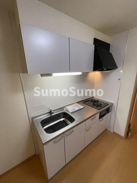 キッチン　コンパクトなキッチンで掃除もラクラク