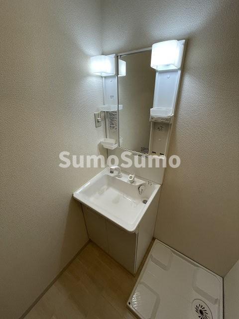 洗面設備　脱衣スペースもあります