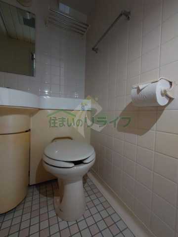 トイレ　日信ビル