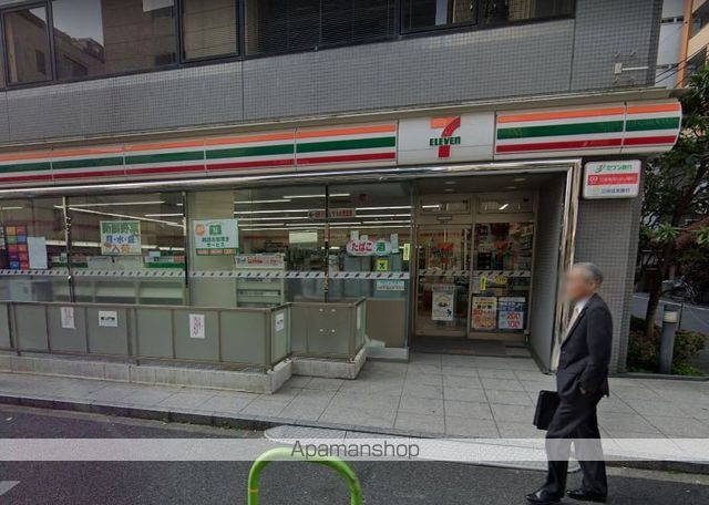 コンビニ　セブンイレブン（コンビニ）まで878m