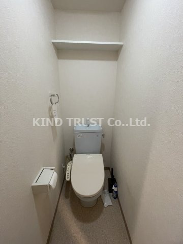 トイレ　ウォシュレット付き