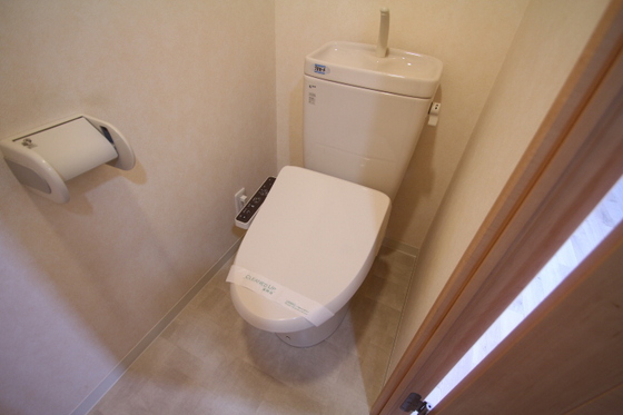 トイレ　※別部屋の写真です