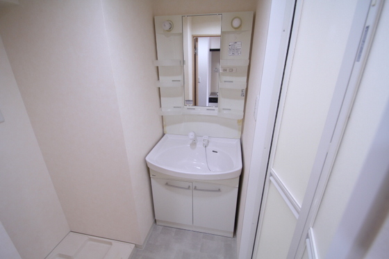洗面設備　※別部屋の写真です