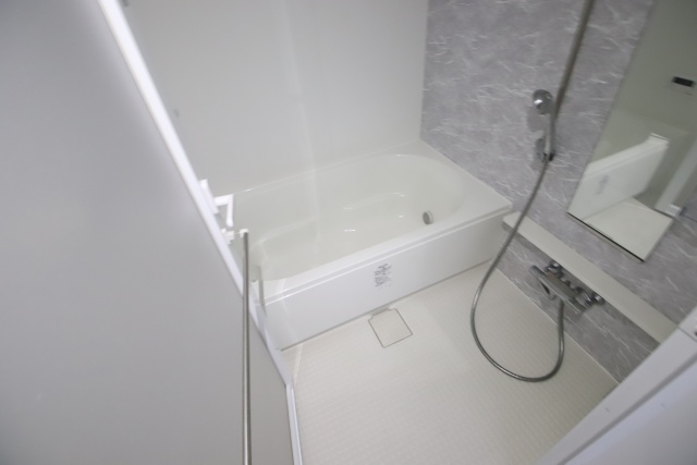 バス・シャワールーム　※別室の参考写真の為、現況優先です。