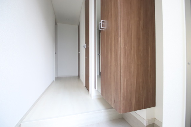 玄関　※別室の参考写真の為、現況優先です。