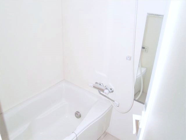 バス・シャワールーム　日々の疲れを癒すお風呂です♪