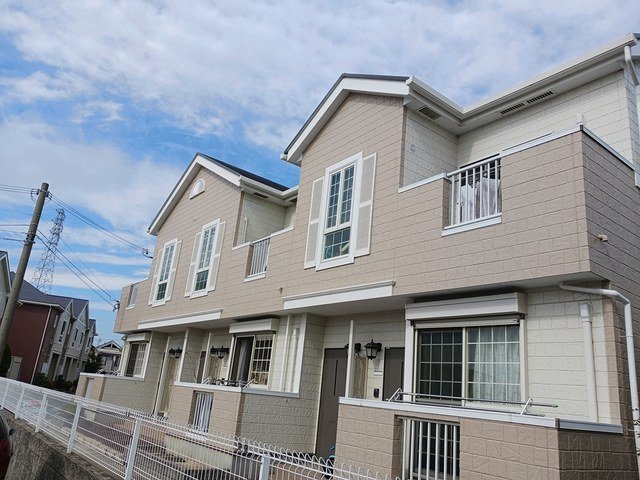 建物外観　落ち着いた雰囲気の外観です