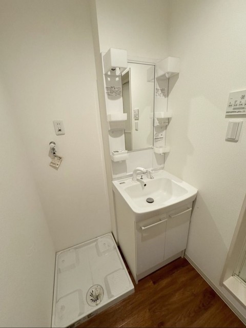 洗面設備　独室洗面化粧台★※同建物別部屋※現況優先