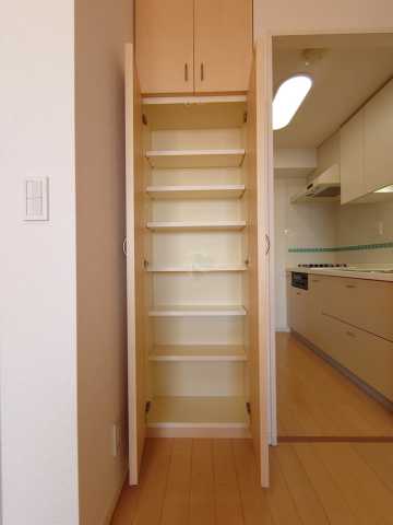 収納　アルス恵比寿メイクス