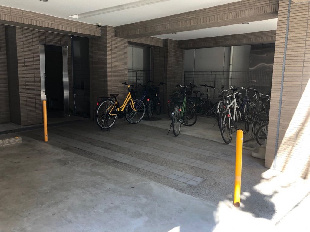 エントランス　駐輪場