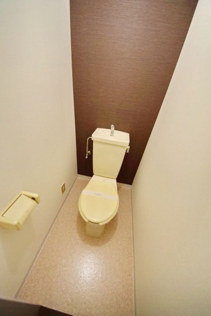 トイレ　※別号室参考写真です