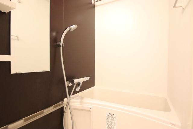バス・シャワールーム　※別室の参考写真の為、現況優先です。