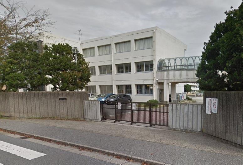 小学校　袖ケ浦市立蔵波小学校（小学校）まで1900m