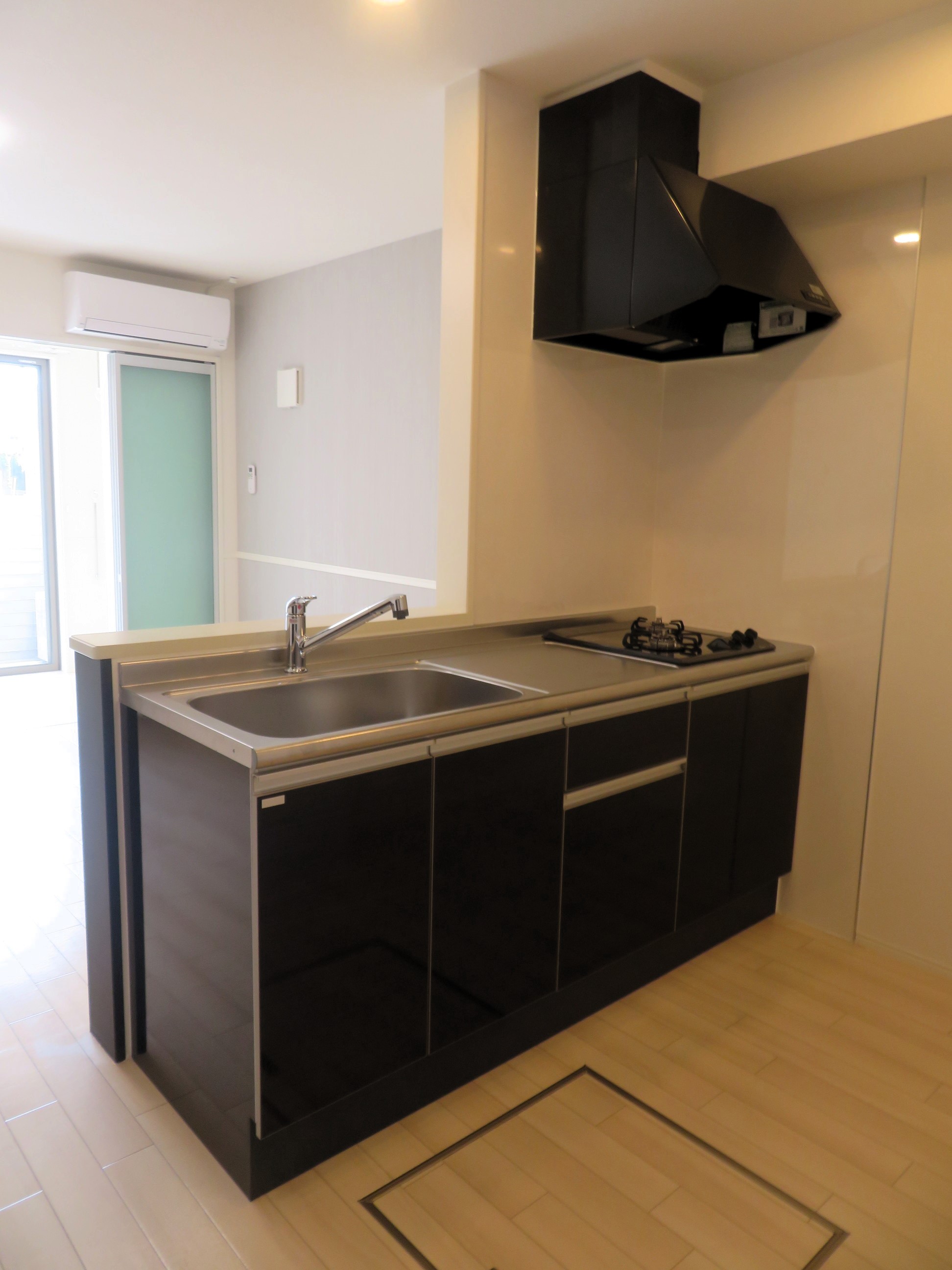 キッチン　オシャレなシステムキッチンです！