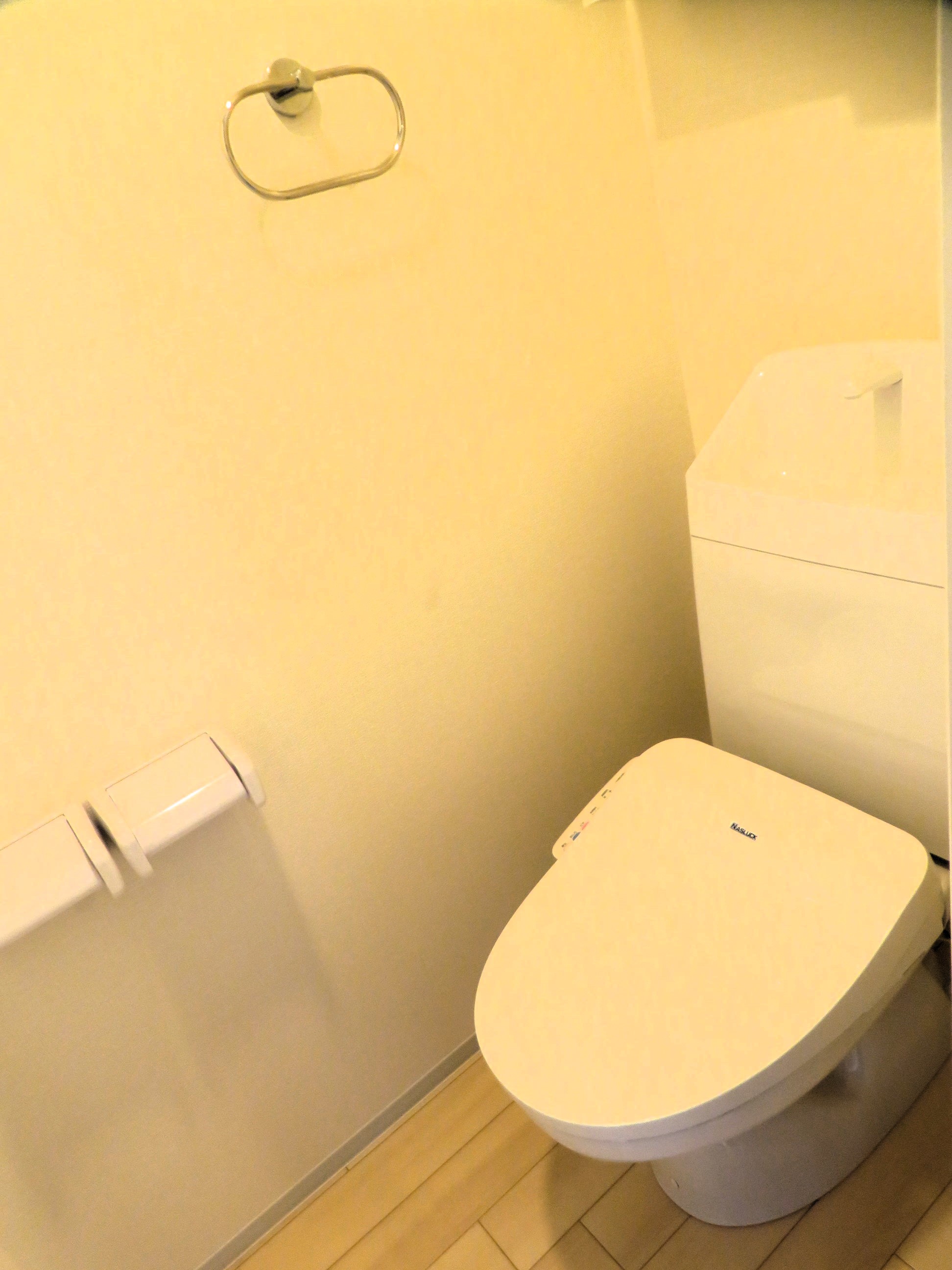 トイレ　シャワー付きトイレ