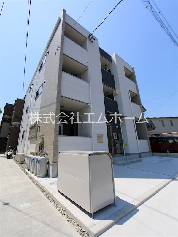 建物外観　外観　オートロック付　宅配ＢＯＸ有り