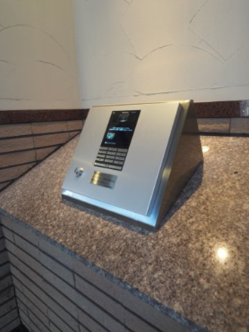 セキュリティ　オートロック付き