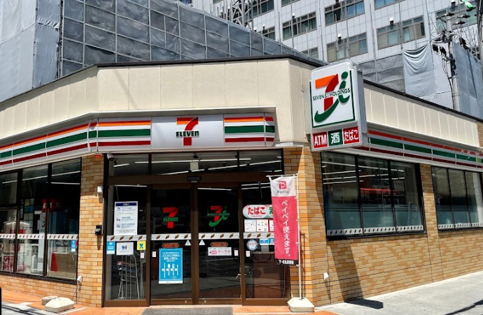 コンビニ　セブンイレブン 大阪南久宝寺町1丁目店（コンビニ）まで142m