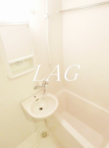 バス・シャワールーム　お風呂です。