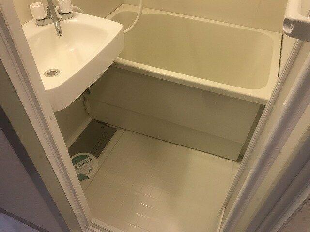 バス・シャワールーム　?