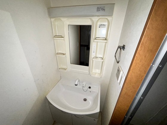 洗面設備　※別部屋の写真です