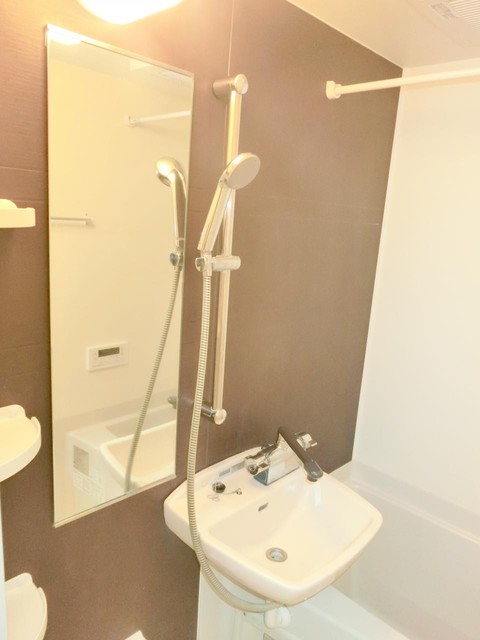 洗面設備　同仕様参考写真