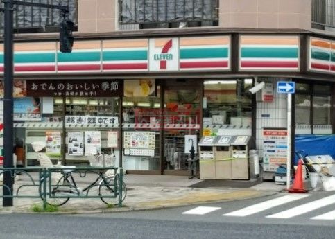 コンビニ　セブンイレブン大田区西糀谷3丁目店（コンビニ）まで50m