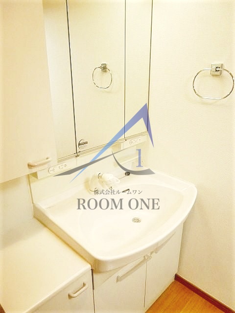 洗面設備　洗面台です。