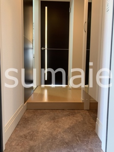 玄関　玄関スペース。