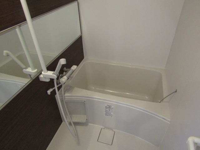 バス・シャワールーム　※同物件の別部屋の写真です。