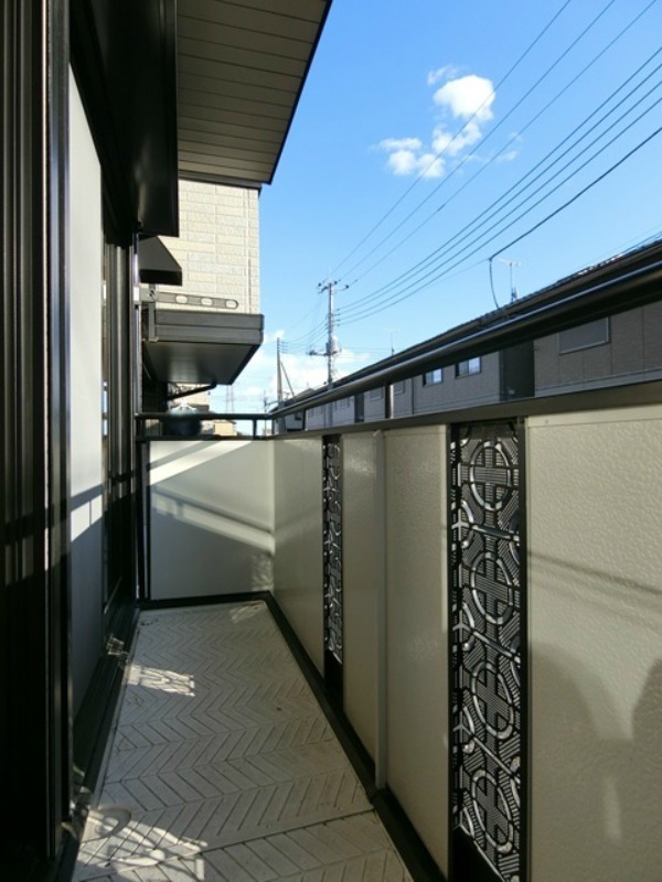 バルコニー　図面と現状に相違がある場合には現状を優先