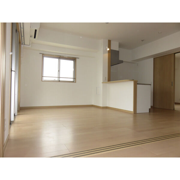 その他部屋・スペース　明るい色調の室内です