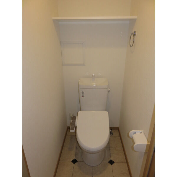 トイレ　落ち着いたトイレです