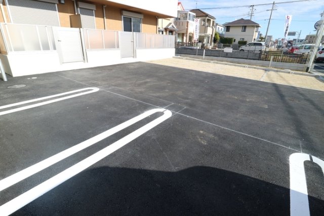 駐車場　駐車場