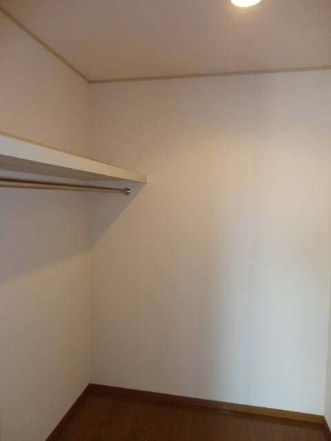 収納　ウォークインクローゼット