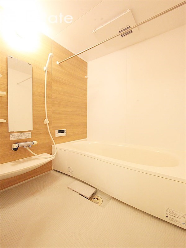 バス・シャワールーム　バスルーム