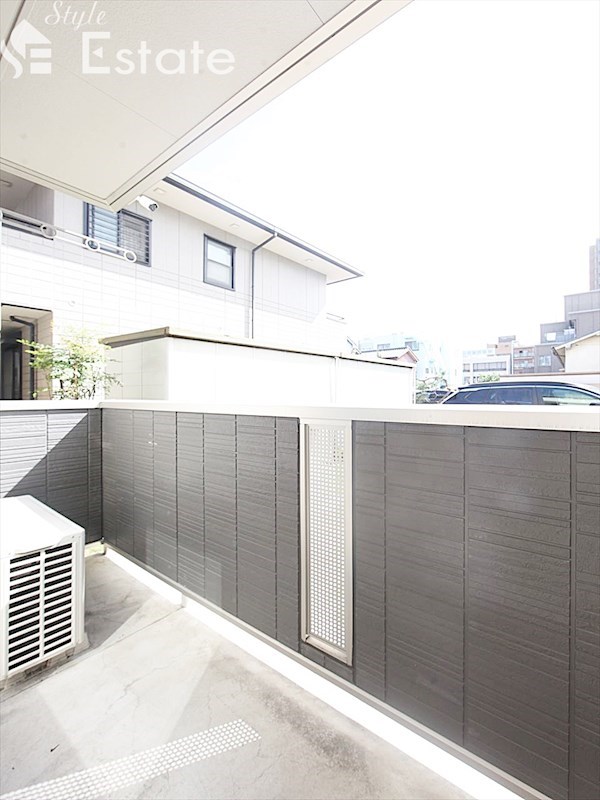 バルコニー　バルコニー