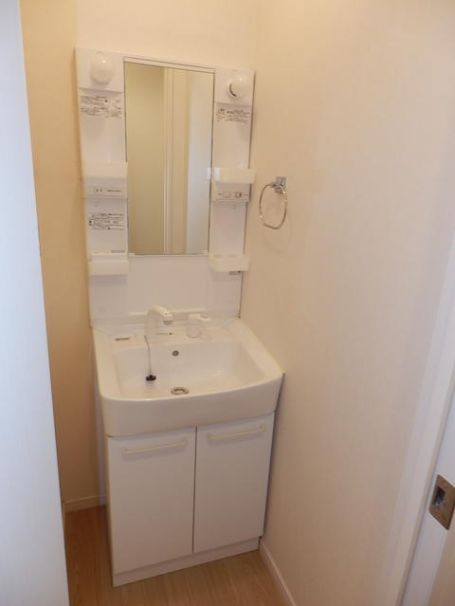 洗面設備　弊社は都内全域の物件をご紹介可能です！