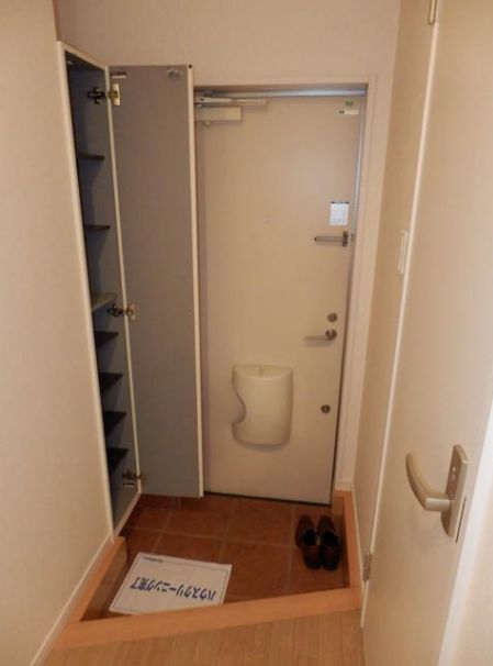 玄関　弊社は都内全域の物件をご紹介可能です！