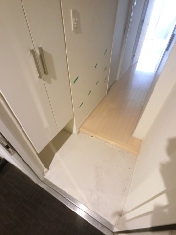 玄関　※他の号室の同じ内装の写真です